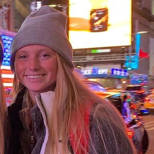 Meet your Posher, Hunter